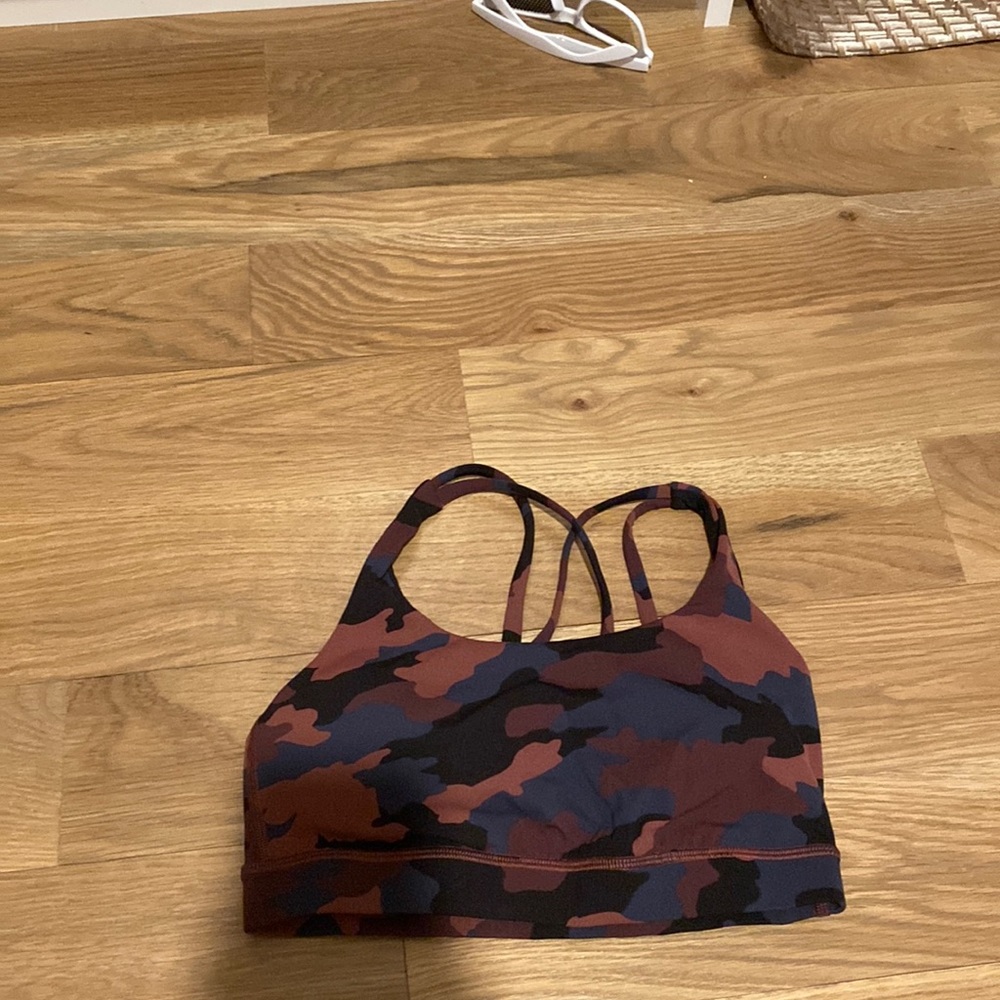 Lululemon pink camp sports bra